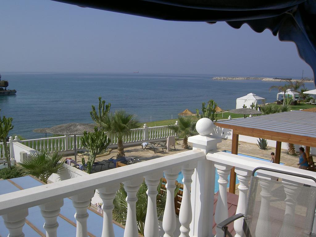 Zygi Beachfront Villa Esterno foto