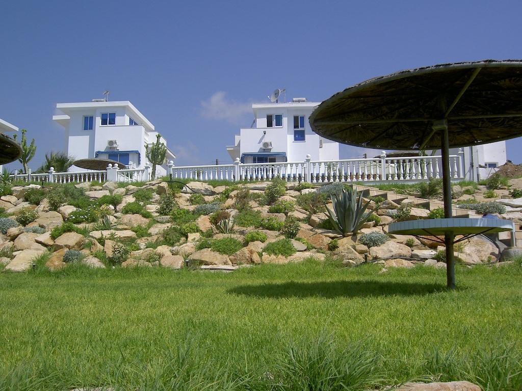 Zygi Beachfront Villa Esterno foto
